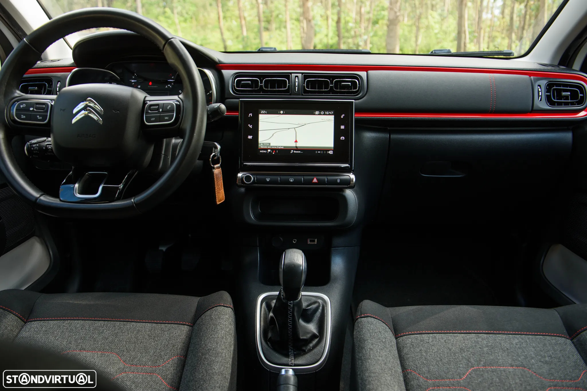Citroën C3 1.2 PureTech Shine - 16