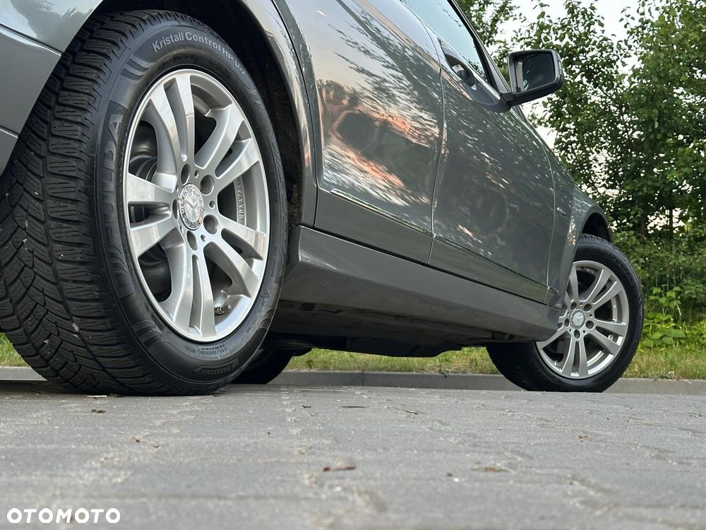 Mercedes-Benz Klasa C 180 Kompressor BlueEFFICIENCY Avantgarde - 13