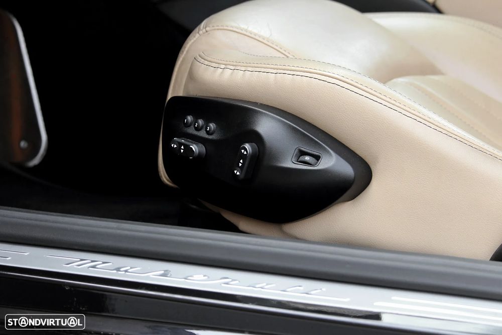 Maserati Granturismo S Auto - 17