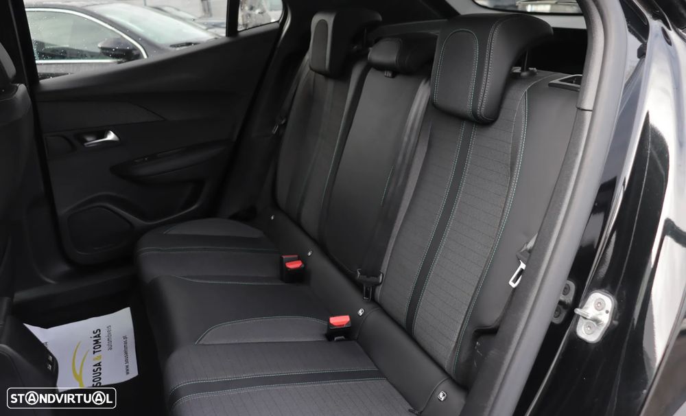 Peugeot 2008 PureTech 130 EAT8 Allure - 16