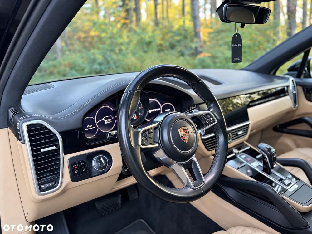 Porsche Cayenne - 17