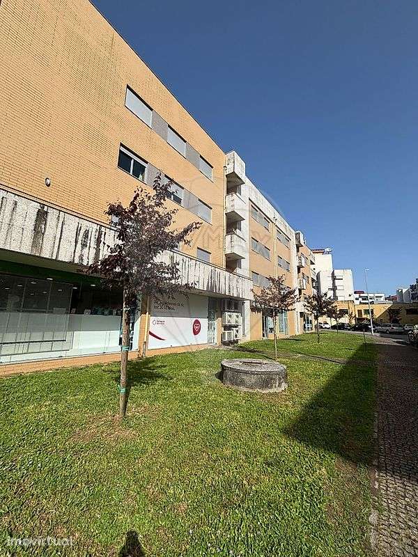 Apartamento T3 para arrendamento - Grande imagem: 2/26