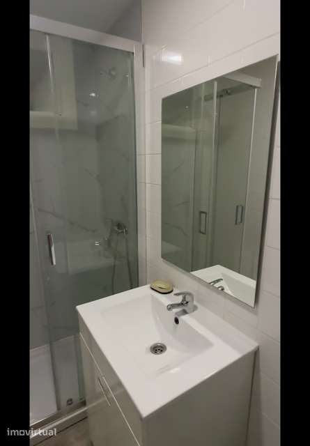 Prédio de habitação na Rua dos Ferreiros para investimento - Grande imagem: 4/11