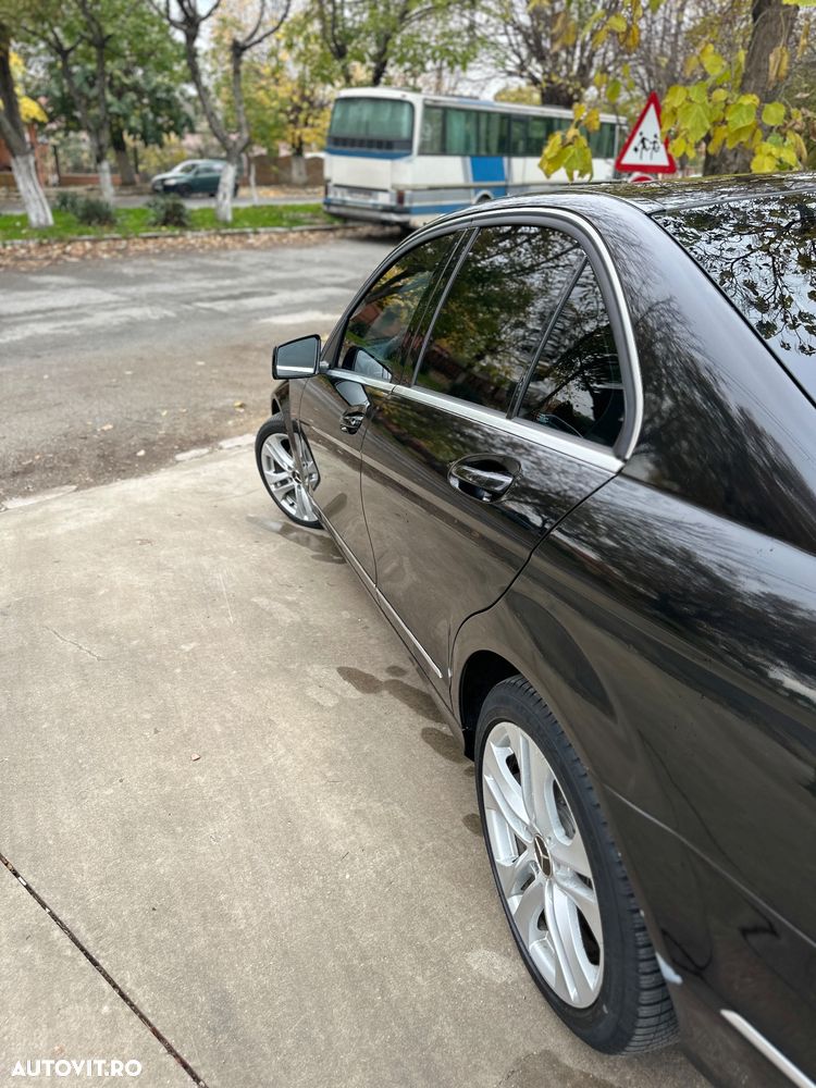 Mercedes-Benz C 220 d 4MATIC Aut. - 2