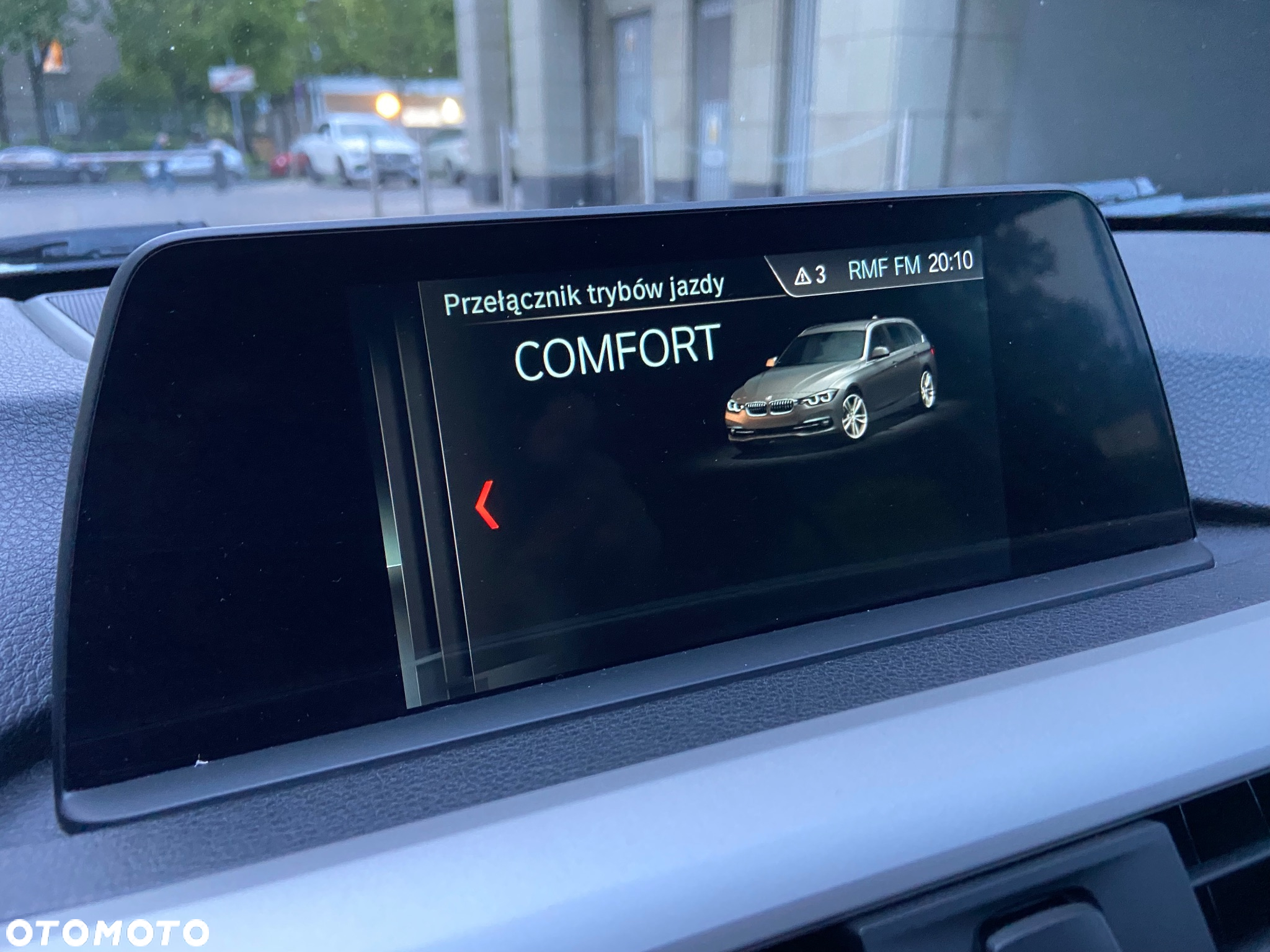 BMW Seria 3 320d Luxury Line sport - 36