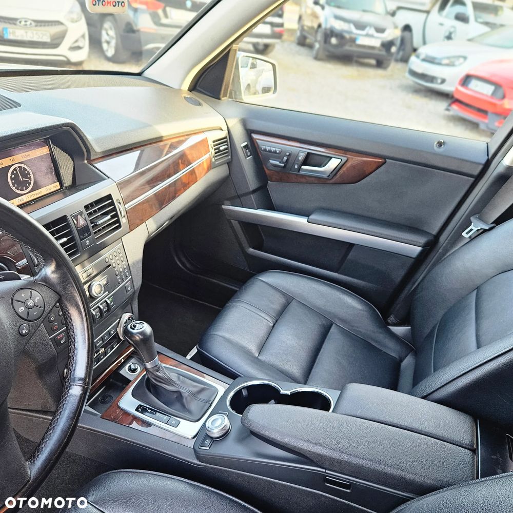 Mercedes-Benz GLK - 16