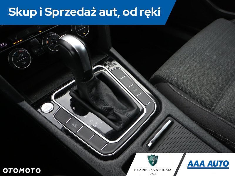 Volkswagen Passat Variant - 15
