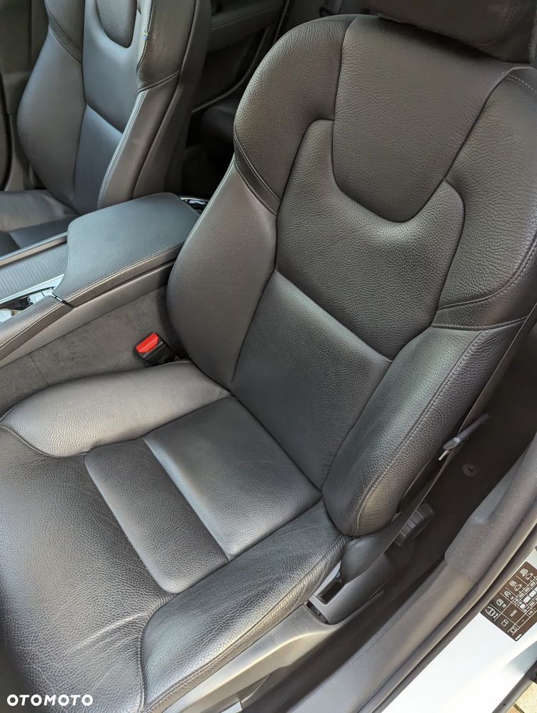 Volvo V90 D4 Momentum Pro - 13