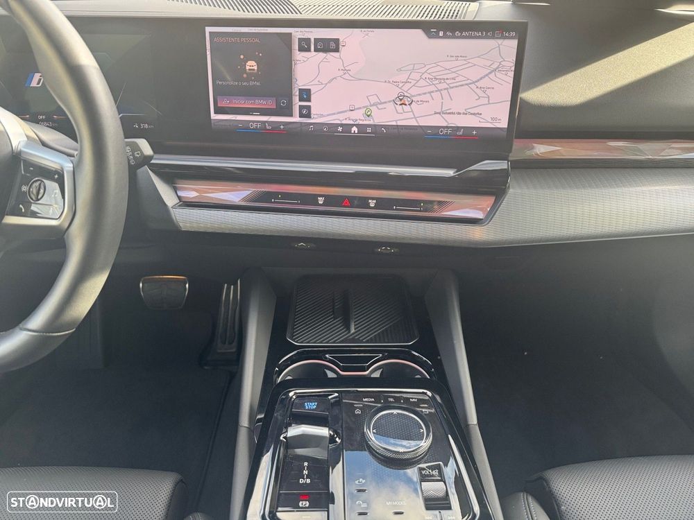 BMW i5 eDrive40 Pack Desportivo M - 11