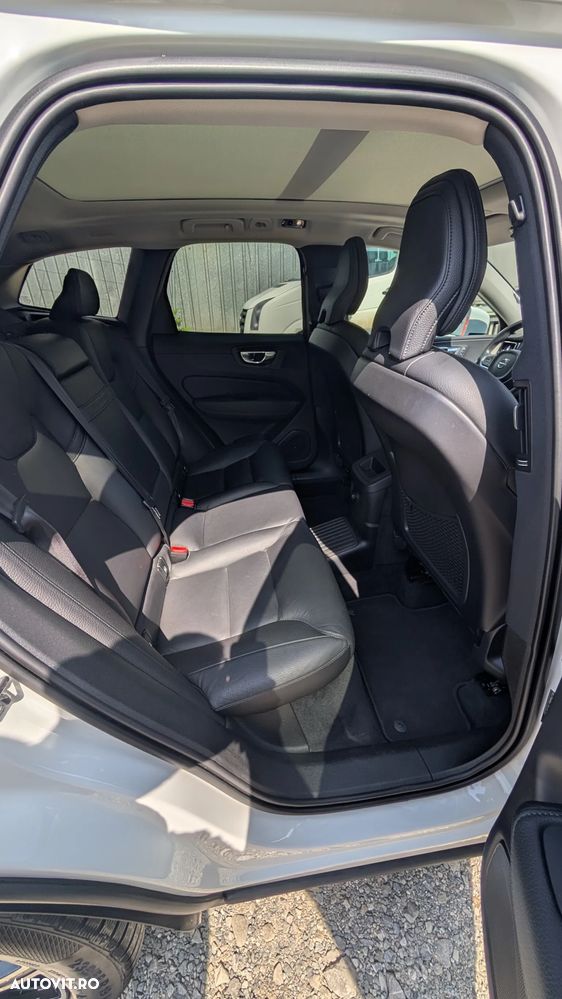 Volvo XC 60 Recharge T8 Twin Engine eAWD Inscription - 14