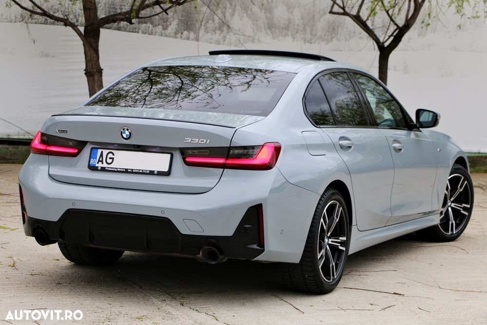 BMW Seria 3 330i xDrive AT - 3