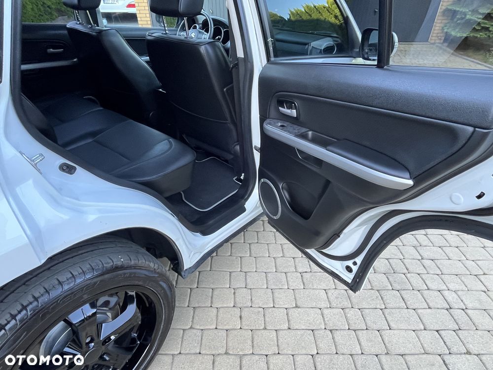 Suzuki Grand Vitara 2.4 De Luxe - 11