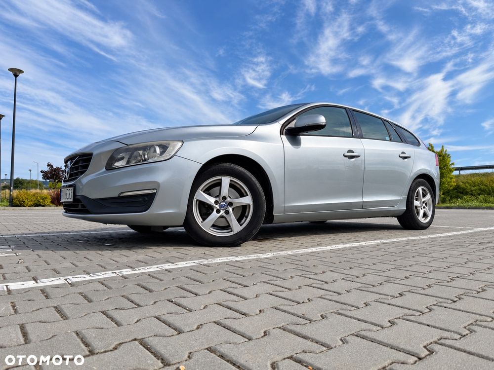 Volvo V60 D2 Drive-E Dynamic Edition (Momentum) - 5