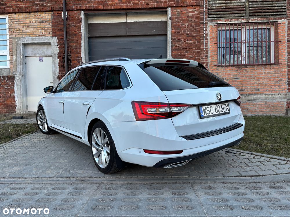 Skoda Superb 2.0 TDI SCR L&K DSG - 10