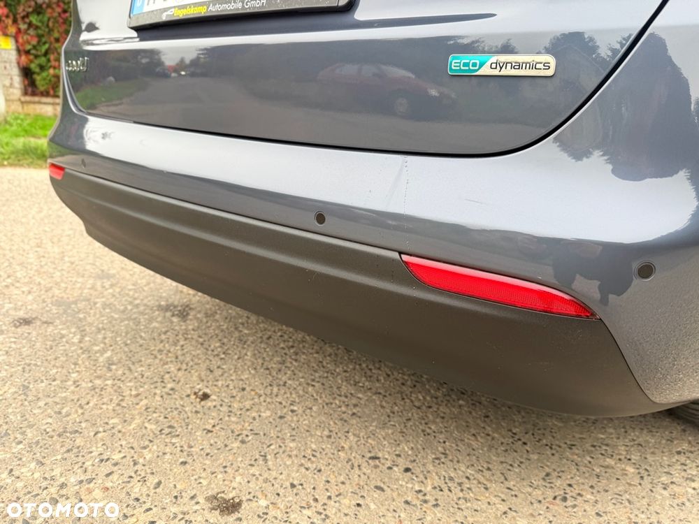 Kia Ceed 1.6 GDI ISG Dream-Team Edition - 18