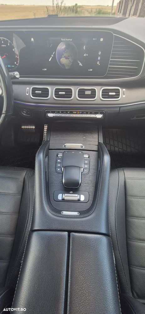 Mercedes-Benz GLS - 36
