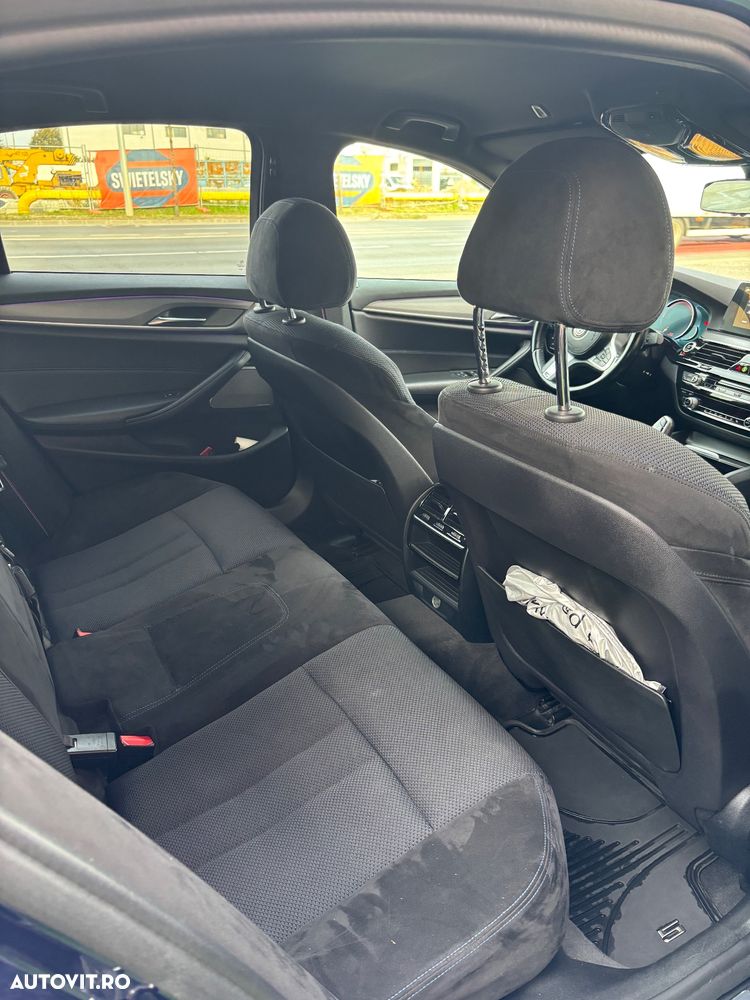 BMW Seria 5 530d xDrive AT - 14