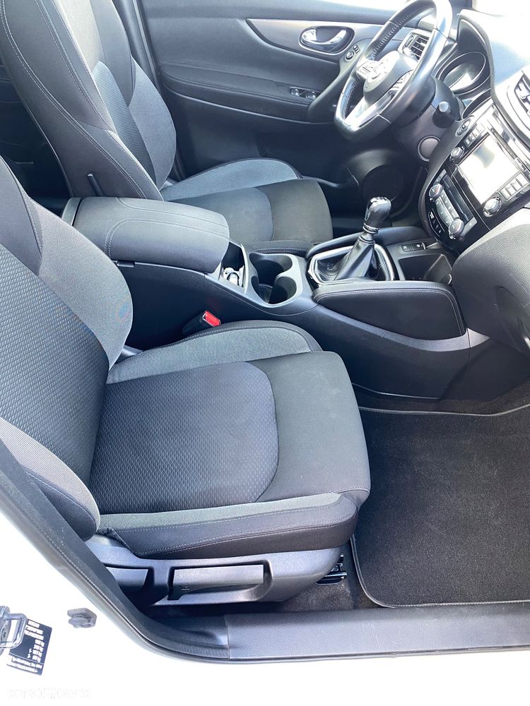 Nissan Qashqai 1.6 DCi N-Connecta EU6 - 16