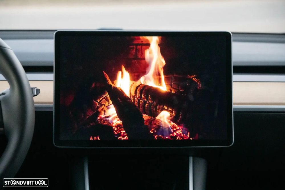 Tesla Model 3 Long Range AWD Dual Motor - 28