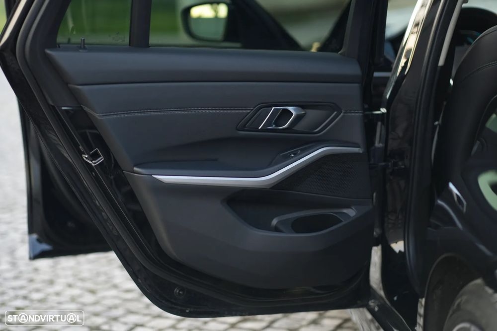 BMW 320 e Aut. Sport Line - 15