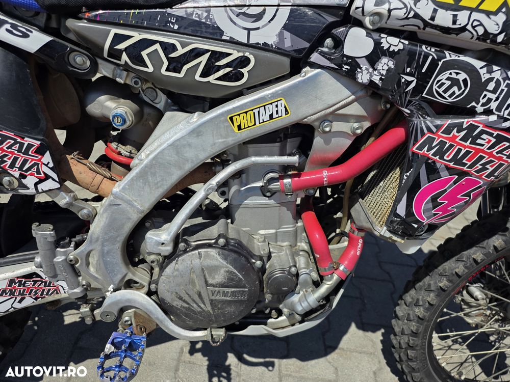 Yamaha YZF - 9