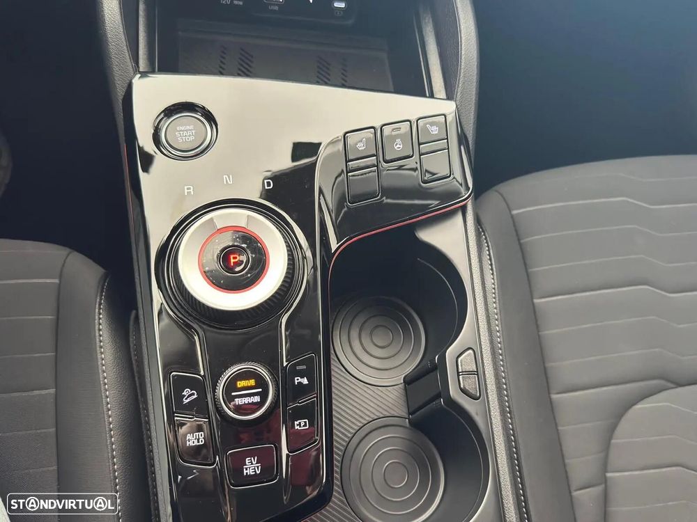 Kia Sportage 1.6 T-GDi PHEV Tech+SRF - 11