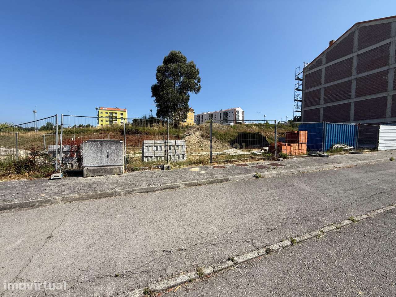 Lote Urbano para Construção de Apartamentos em Oliveira do Bairro - Grande imagem: 5/5