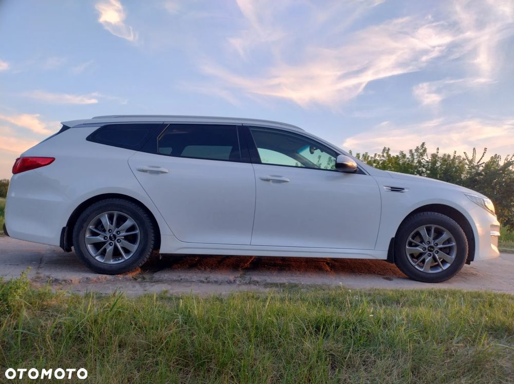Kia Optima - 17