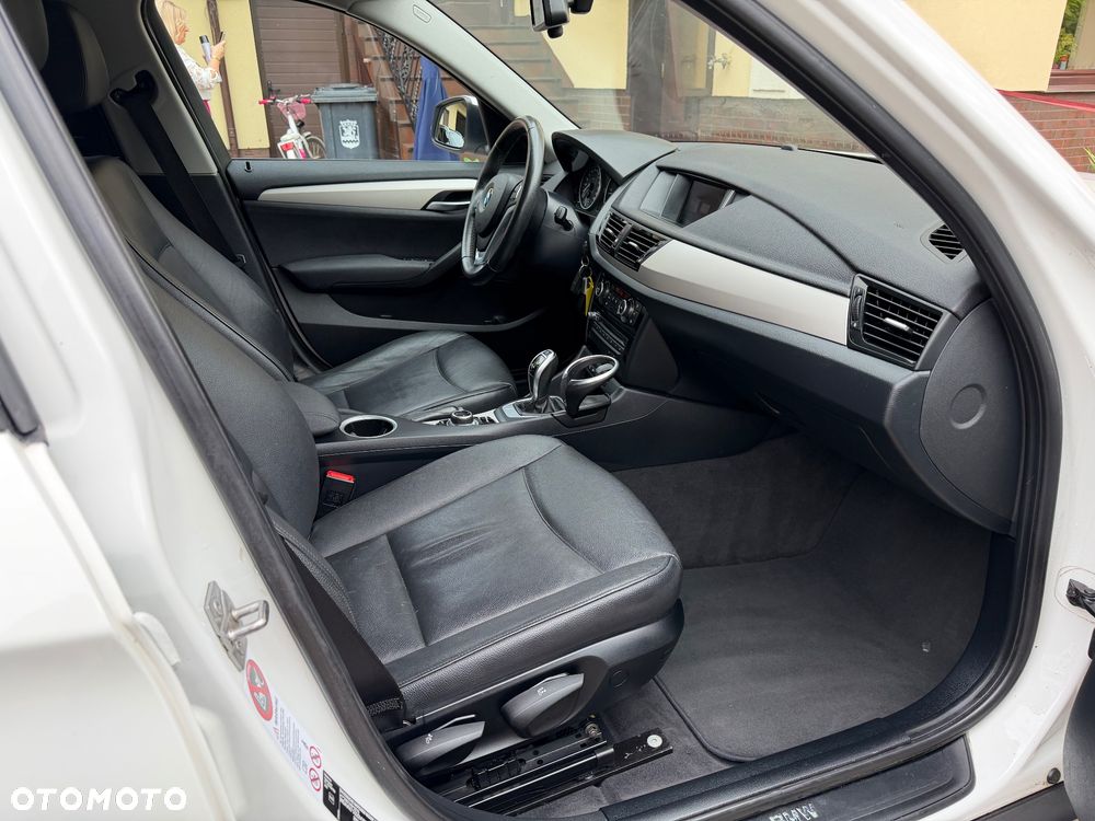 BMW X1 sDrive18d xLine - 14