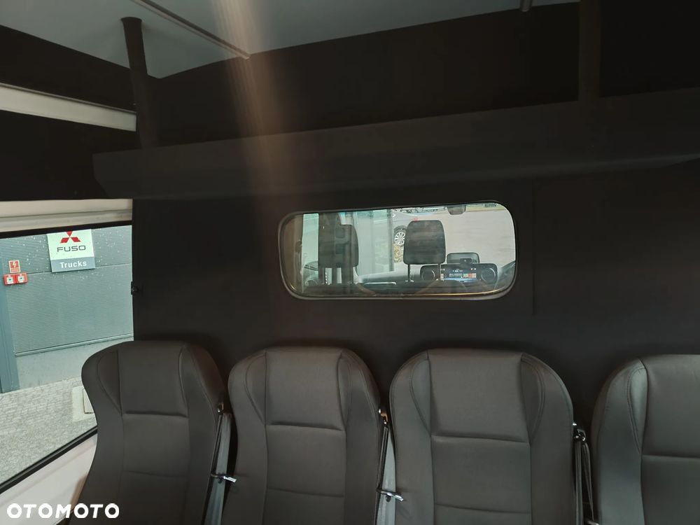 Mercedes-Benz Sprinter - 27