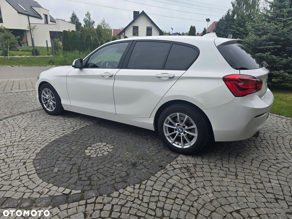 BMW Seria 1 118i - 5