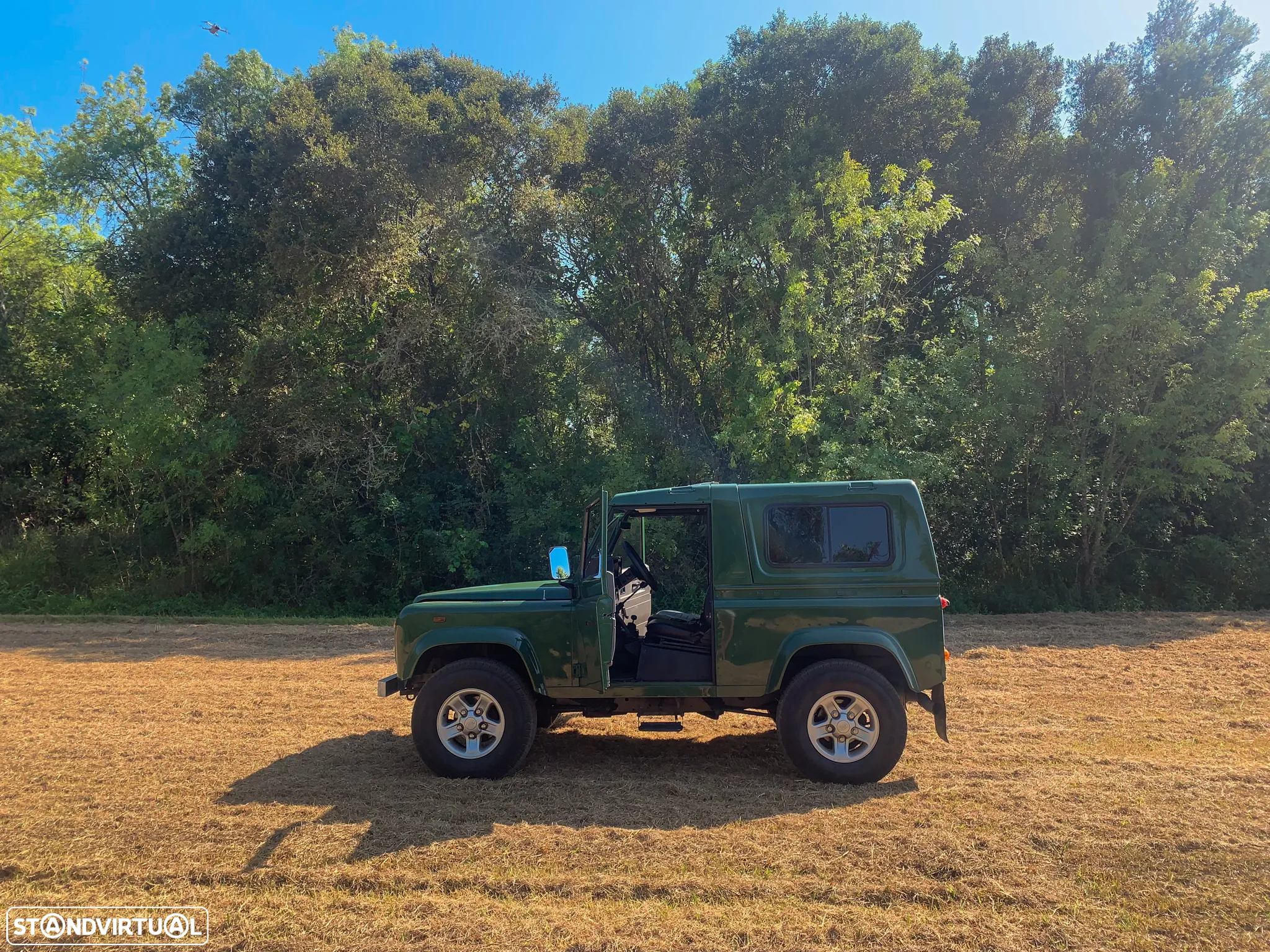 Land Rover Defender 90 2.5 Td5 Soft Top - 17