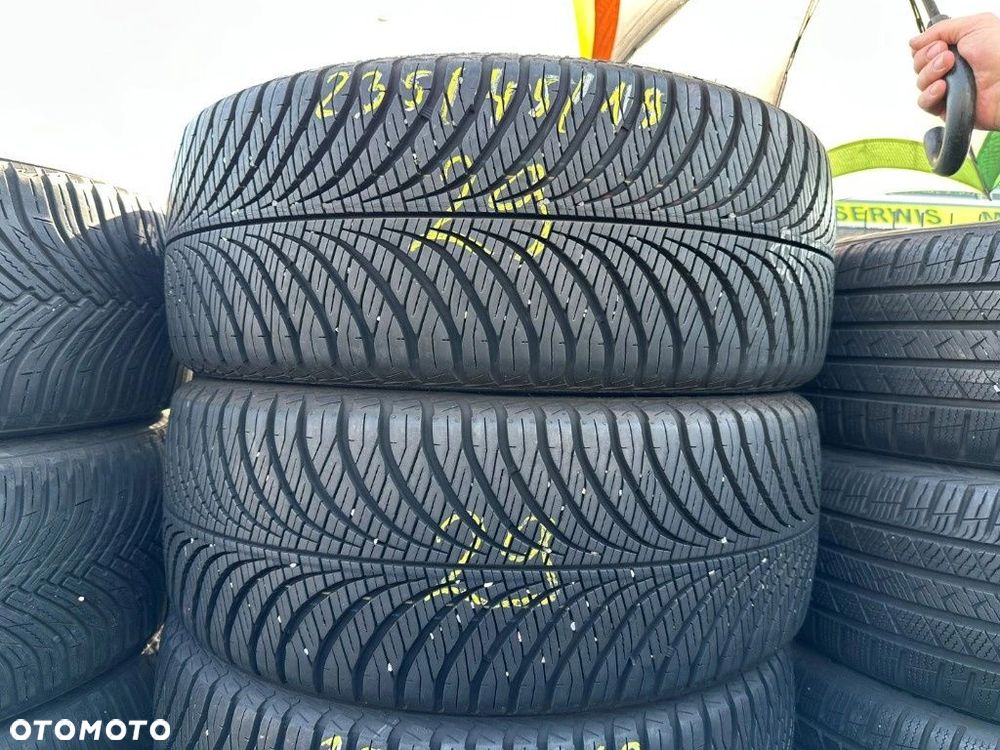 235/45r19 Goodyear Vector 4S gen2_7,5mm_4szt_(29) - 3