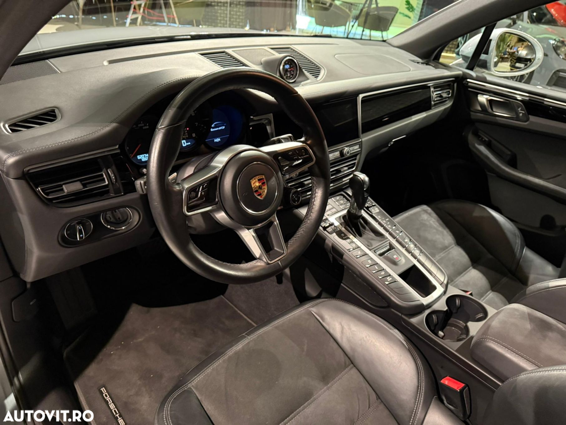 Porsche Macan - 11