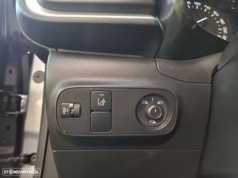 Citroën C3 1.2 PureTech Shine - 27