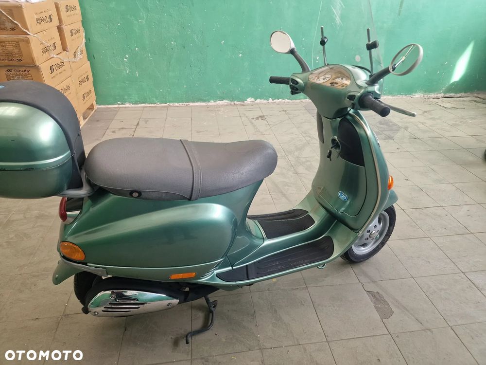 Vespa V - 8