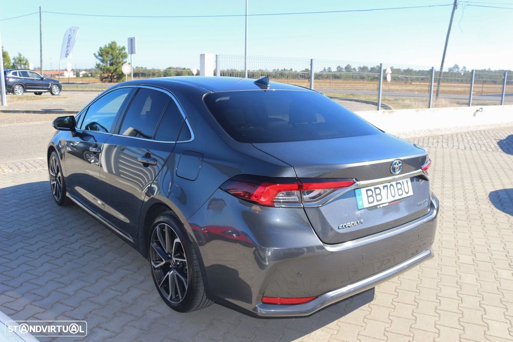 Toyota Corolla SD 1.8 Hybrid Luxury - 14