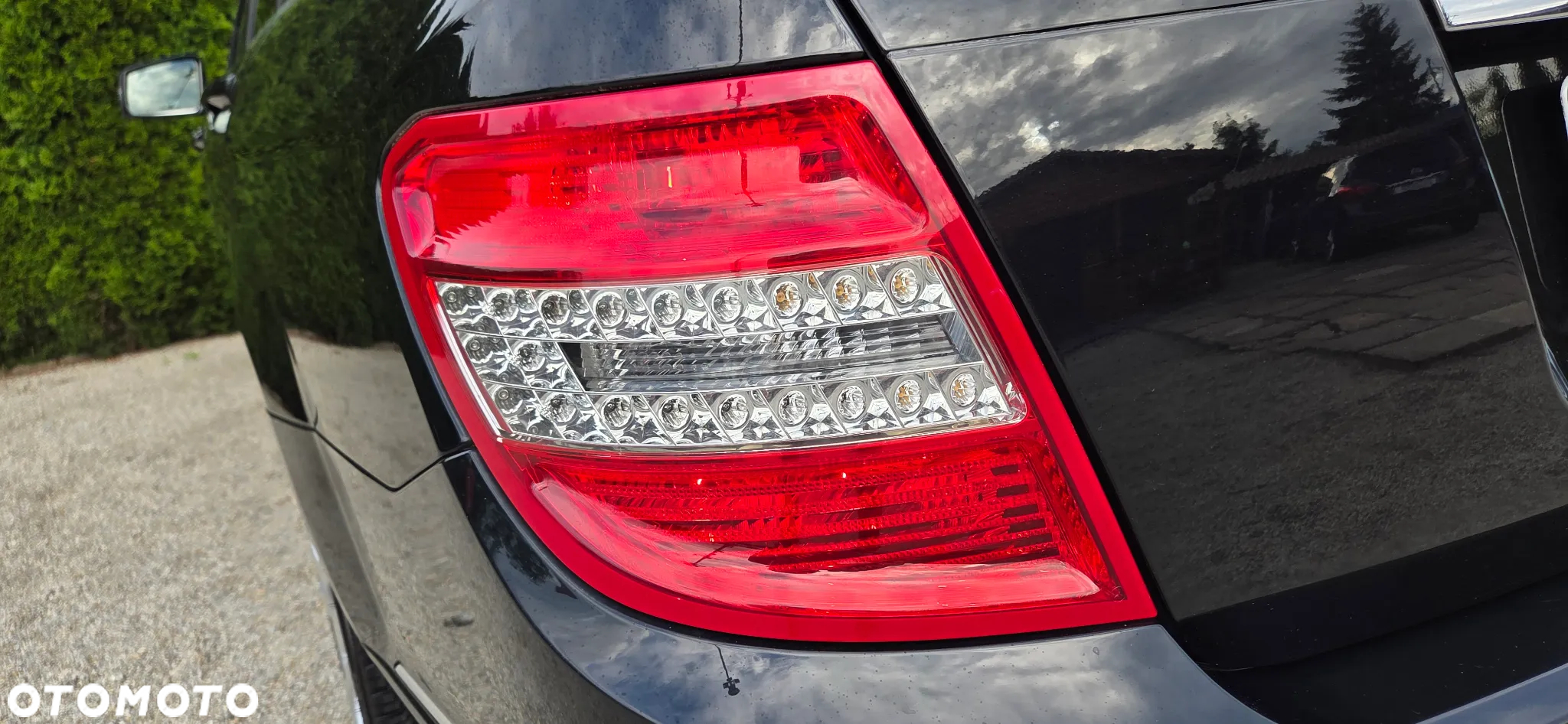 Mercedes-Benz Klasa C 180 T CGI Automatik BlueEFFICIENCY Avantgarde - 11