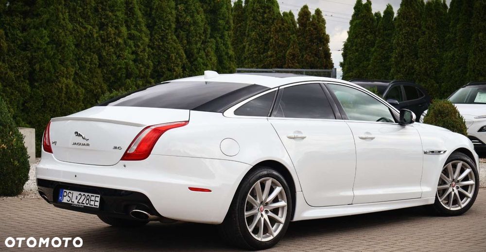 Jaguar XJ - 7
