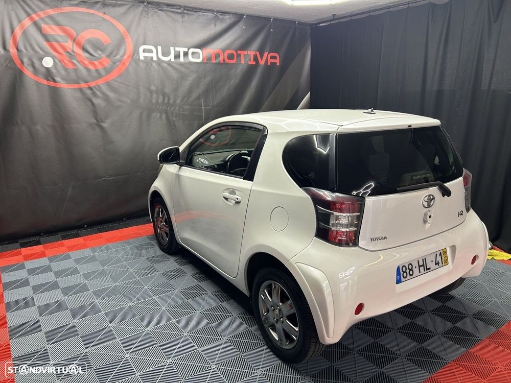 Toyota iQ 1.0 VVT-i - 6