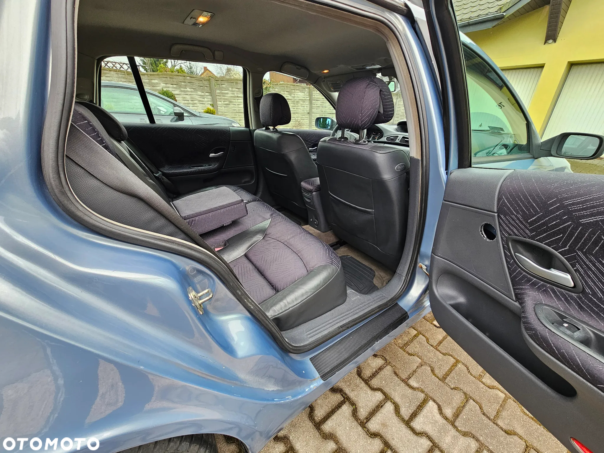 Renault Laguna 1.9 dCi Expression - 6