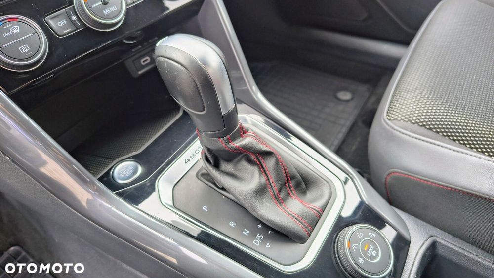 Volkswagen T-Roc - 28