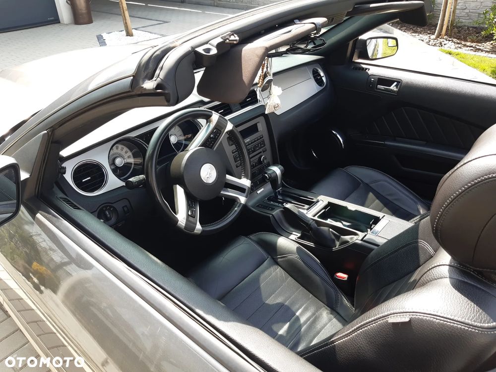 Ford Mustang 3.7 V6 Premium - 10