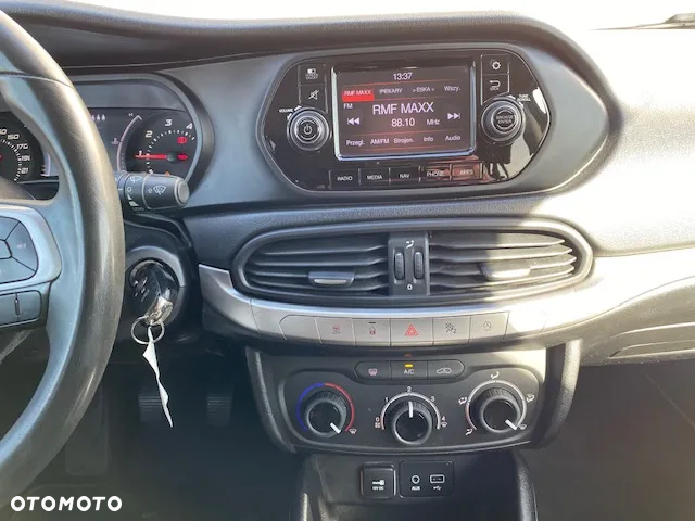Fiat Tipo 1.4 T-Jet Easy - 17