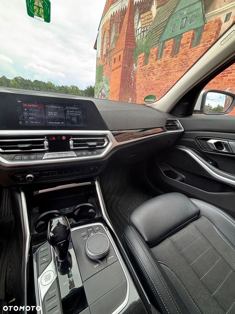 BMW Seria 3 - 16