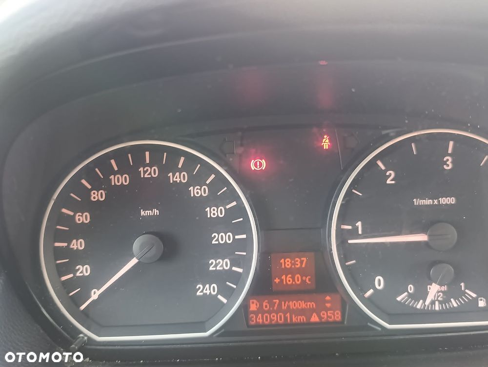 BMW Seria 1 118d DPF - 2