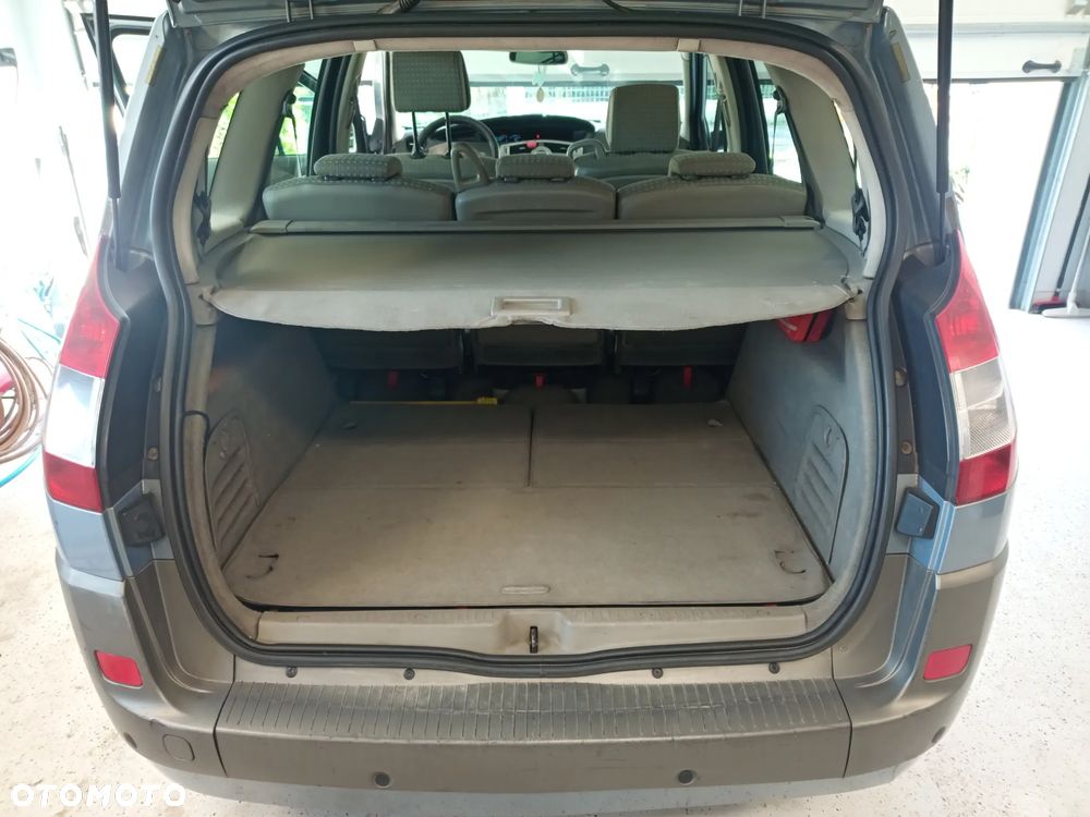 Renault Grand Scenic Gr 1.9 dCi Luxe Expression - 21