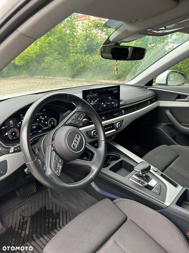 Audi A4 Limousine 35 TFSI mHEV Advanced S tronic - 10