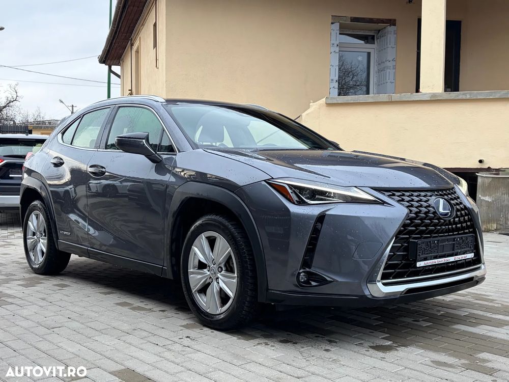 Lexus UX 250h Business Edition - 17