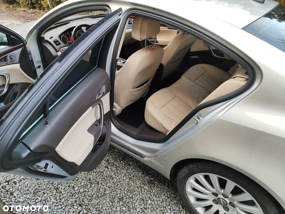 Opel Insignia 2.0 Turbo Cosmo - 10